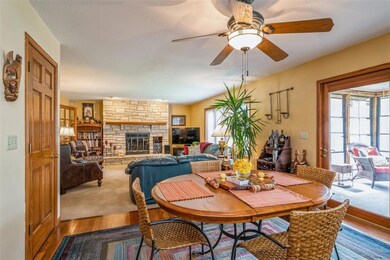 2611 Iris Ave NW, Cedar Rapids, IA 52405 - photo 4