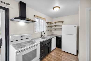 220 Blakeslee St unit 220, Bristol, CT 06010 - photo 6