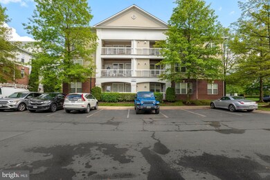 22607 Blue Elder Terrace unit 202, Ashburn, VA 20148 - photo 2