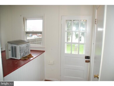 708 W 3rd St, Lansdale, PA 19446 - photo 7