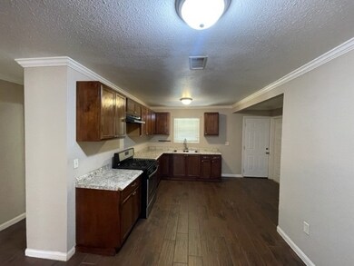 7642 Delavan Dr, Houston, TX 77028 - photo 4