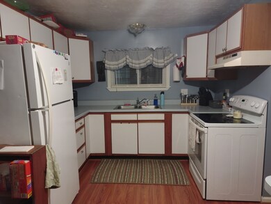 27 N Main St, Webster, MA 01570 - photo 4