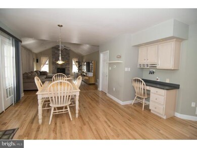 40 William Penn Dr, Schwenksville, PA 19473 - photo 4