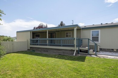 4-web-or-mls-1955 NE 6th St-Redmond-4