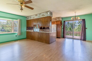 395 Front Ridge Road Interiors