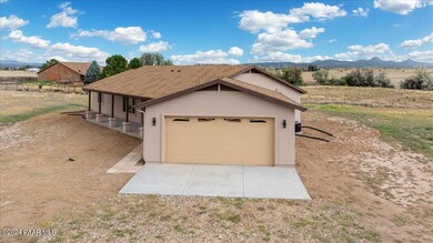 26774 N Bonita Vista Ct, Paulden, AZ 86334 - photo 2