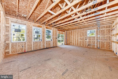 18218 Summerlin Dr, Hagerstown, MD 21740 - photo 4