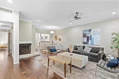 4403 Bellaire Dr S unit 224S, Fort Worth, TX 76109 - photo 2