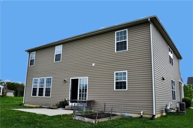 6997 Pinnacle Dr, Columbus, IN 47201 - photo 6