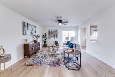 12209 Lucky Oaks St, Live Oak, TX 78233 - photo 3