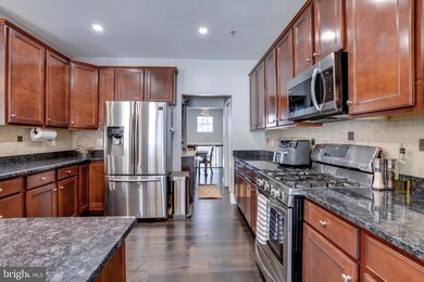 3313 Eagle Ridge Dr, Woodbridge, VA 22191 - photo 3