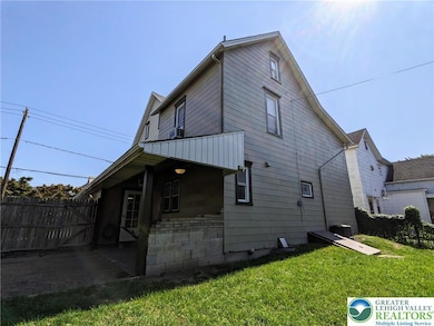 1740 Washington Ave, Northampton, PA 18067 - photo 3