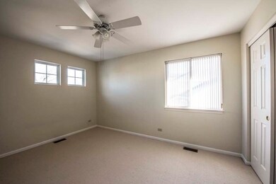 1936 Cobblebrook Ln, Naperville, IL 60565 - photo 3