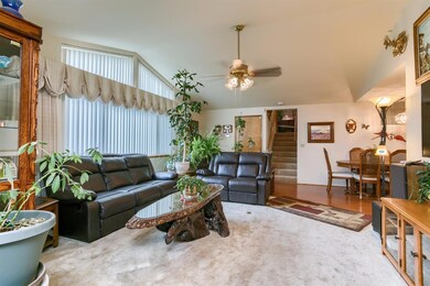 3411 Cheyenne Dr, Grants Pass, OR 97527 - photo 5