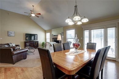 4383 SW Creekview Dr, Lees Summit, MO 64082 - photo 7