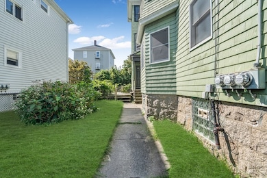 475 Tecumseh St unit 1, Fall River, MA 02721 - photo 3