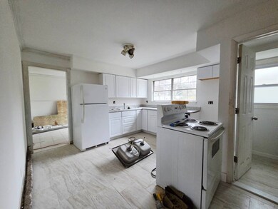 153 Washington St unit 5, East Islip, NY 11730 - photo 4