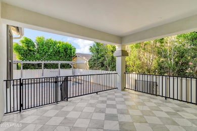 2774 E Valencia St-80