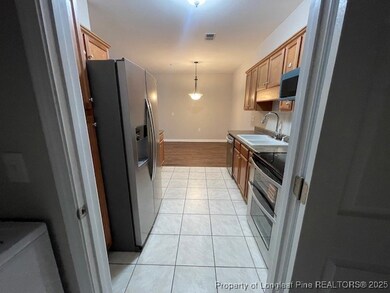 612 Marshtree Ln unit 201, Fayetteville, NC 28314 - photo 5