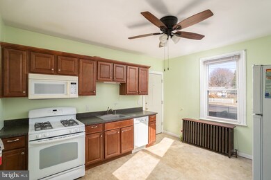 638 Pennsylvania Ave unit 1, Delanco, NJ 08075 - photo 4