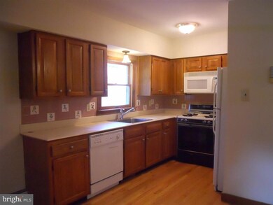 114 Bloomingdale Ave unit REAR, Wayne, PA 19087 - photo 6