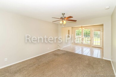 270 E 147th St S unit B, Glenpool, OK 74033 - photo 3