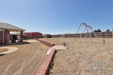 501 N Hogan Ave, Guthrie, OK 73044 - photo 6