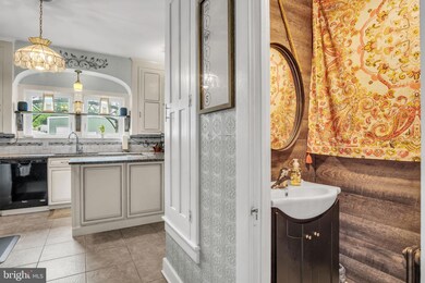 125 E Main St, Waynesboro, PA 17268 - photo 5