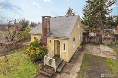 2018 11th St, Bremerton, WA 98337 - photo 2