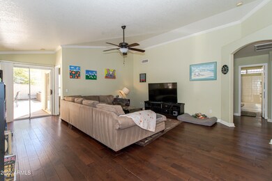 521 S Ash St-5