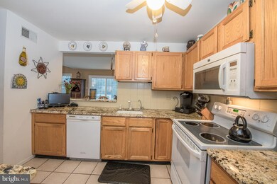 502 Princeton Cir unit 502, Newtown Square, PA 19073 - photo 7