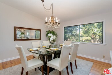 5247 Calderon Rd, Woodland Hills, CA 91364 - photo 5