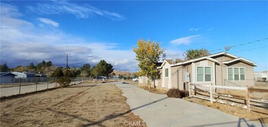 2638 57th St W, Rosamond, CA 93560 - photo 2
