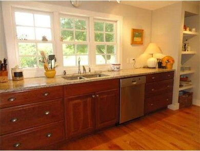 258 Potwine Ln, Amherst, MA 01002 - photo 6