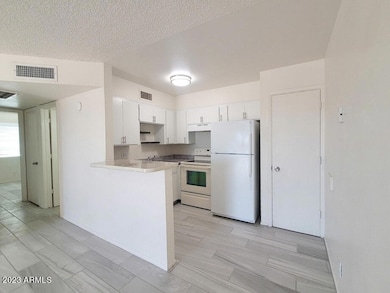 506 E Southern Ave unit 1, Apache Junction, AZ 85119 - photo 4