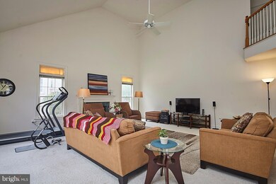 8302 Wolftrap Rd, Vienna, VA 22182 - photo 5