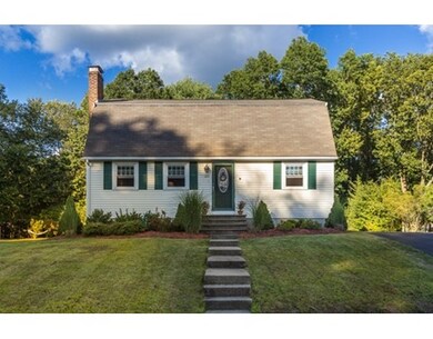 125 Bumble Bee Cir, Shrewsbury, MA 01545 - photo 2