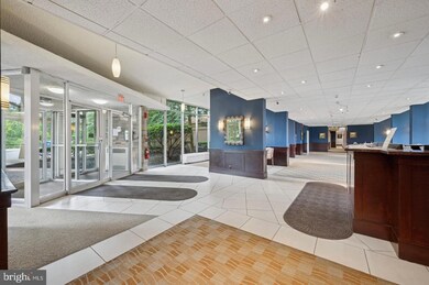 Radnor House unit 204, Bryn Mawr, PA 19010 - photo 3