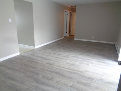 7323 W 79th St unit B, Bridgeview, IL 60455 - photo 2