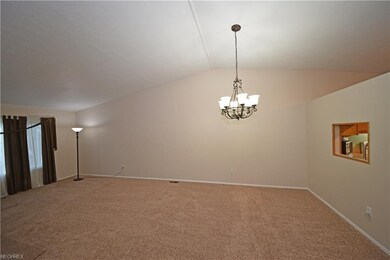 26154 Raintree Blvd unit 129, Olmsted Falls, OH 44138 - photo 4