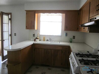 4565 283rd St, Toledo, OH 43611 - photo 5