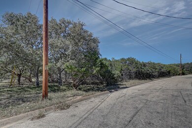 506 Sumack unit 11, Kerrville, TX 78028 - photo 2