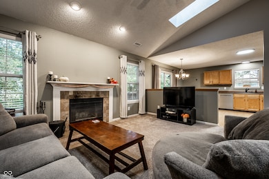 9689 Barrhill Ct, Fishers, IN 46038 - photo 7