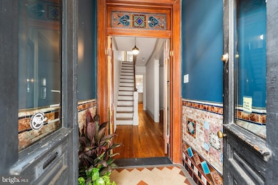 1912 S 15th St, Philadelphia, PA 19145 - photo 4