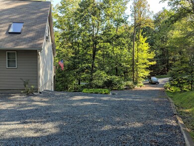 122 Hickory Dr, Hawley, PA 18428 - photo 6