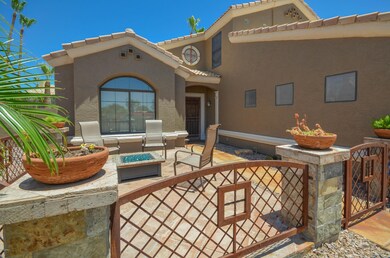 Courtyard 2-0069