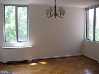 Van Ness East unit 1147, Washington, DC 20008 - photo 3