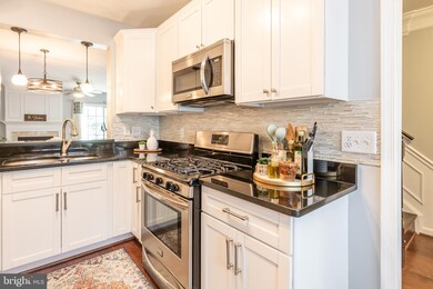 21834 Elkins Terrace unit 48, Sterling, VA 20166 - photo 6