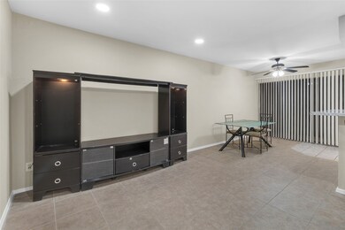 14911 Wunderlich Dr unit 609, Houston, TX 77069 - photo 7