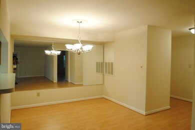 2225 Lovedale Ln unit 310A, Reston, VA 20191 - photo 4